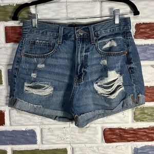 Aeropostale Women’s Mom Short Denim‎ - Size 8